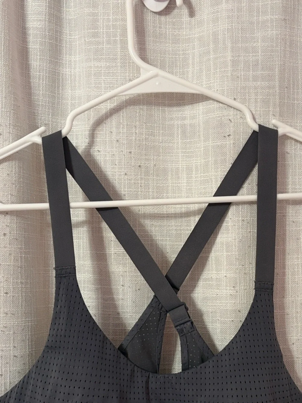 Victoria Secret Sport Mesh Lightweight Strappy Cross Back Sports Bra - Picture 5 of 12